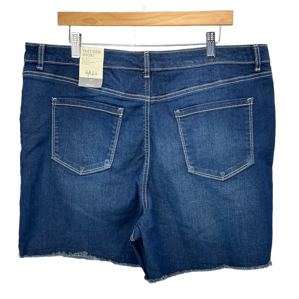 Style & Co High Rise Fray Hem Denim Shorts - Blue - size 18 - Picture 2 of 10